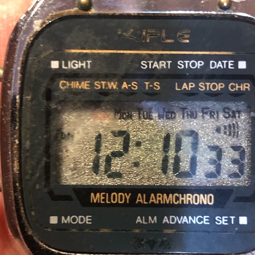 Old Watch Good Working Condition - image 5